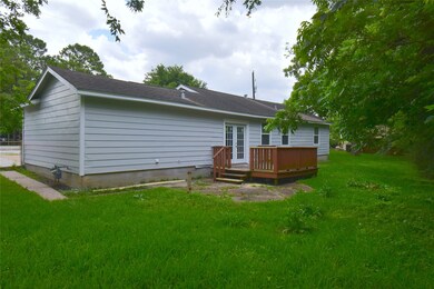 930 Oakstone St, Houston, TX 77015 - photo 3