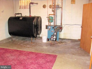 2380 Philadelphia Ave, Chambersburg, PA 17201 - photo 7