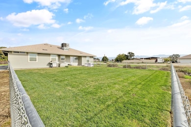 1478 N Belmont Rd unit E, Exeter, CA 93221 - photo 5