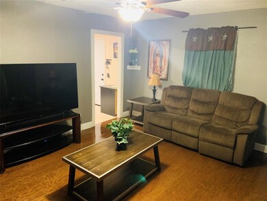 204 Marengo St, Cleburne, TX 76033 - photo 4