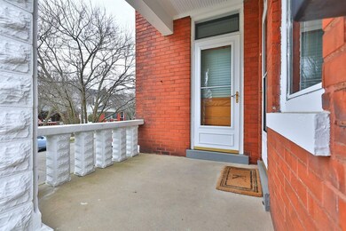 003-Entrance