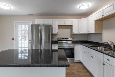 1640 Bridge St unit 2nd Floor, Dracut, MA 01826 - photo 5