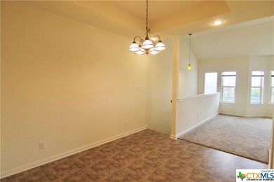 1270 Hillcrest Dr, New Braunfels, TX 78130 - photo 2