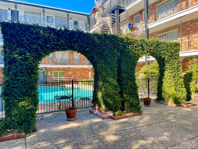 Georgian Condominiums unit 120A & 121A, San Antonio, TX 78209 - photo 6