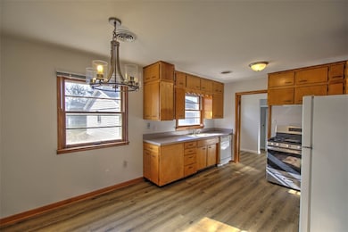 191 W Grove Rd, Decatur, IL 62521 - photo 7