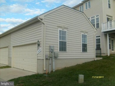 16420 Steerage Cir, Woodbridge, VA 22191 - photo 3