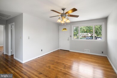 1504 Dover Ct, Glen Burnie, MD 21061 - photo 2