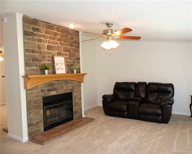 119 Arlie Loop unit 1, Statesville, NC 28677 - photo 5