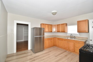 112 Bay St, Springfield, MA 01109 - photo 6