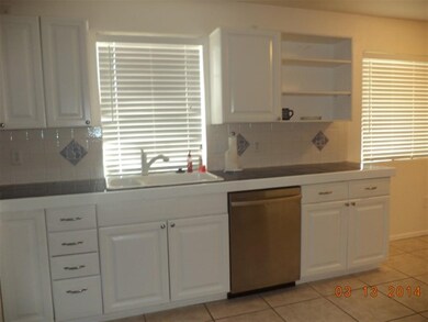 1049 S Brangus Ave unit IV, Yuma, AZ 85364 - photo 7