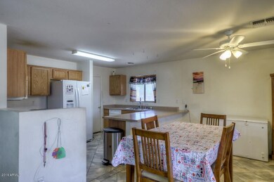 Kitchen (1)