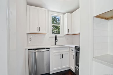 28 Bridgeport Ave, Shelton, CT 06484 - photo 4