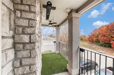 15967 S Crestview Dr, Olathe, KS 66062 - photo 3