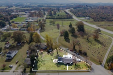 32 Birchwood St, Pikeville, TN 37367 - photo 6