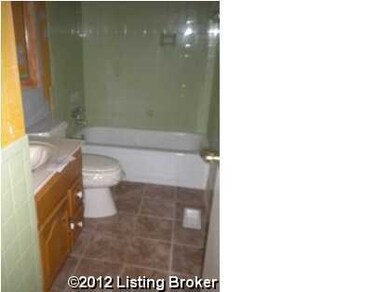 7018 Applegate Ln, Louisville, KY 40228 - photo 4