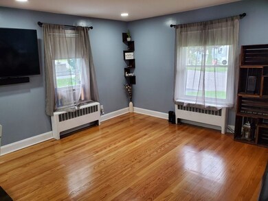 2 James St, Webster, MA 01570 - photo 4