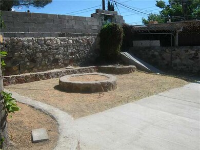2733 Gold Ave, El Paso, TX 79930 - photo 7
