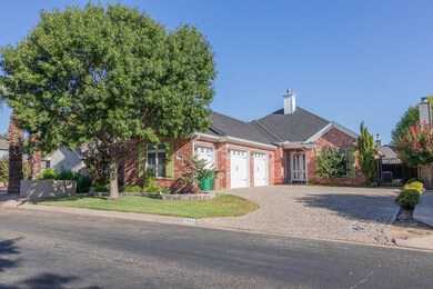 1942 Valleyview Dr, San Angelo, TX 76904 - photo 2