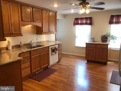 52 Hanover St, Pemberton, NJ 08068 - photo 3