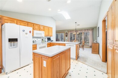 9 Cheddar Cir, Bella Vista, AR 72715 - photo 3