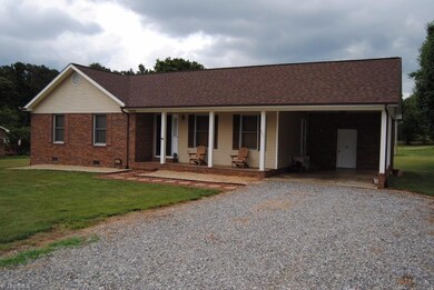 227 Persimmon Cir, Statesville, NC 28625 - photo 2