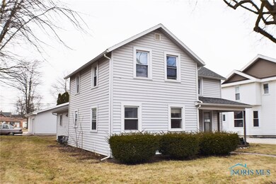 218 N Perry St, Woodville, OH 43469 - photo 2