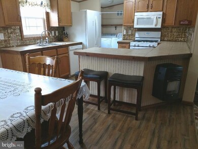 164 Liberty Cir, Hereford, PA 18056 - photo 6