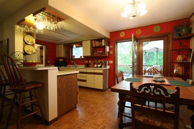 5437 Whalen Rd, Fitchburg, WI 53575 - photo 3