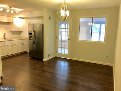 6901 Forest Terrace, Hyattsville, MD 20785 - photo 4