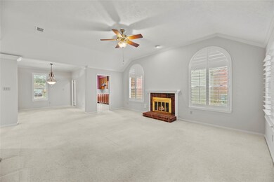 8019 Hidden Oaks Ln, Houston, TX 77095 - photo 6