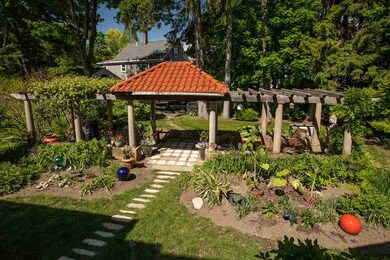 45 Miller Ave, Portsmouth, NH 03801 - photo 2