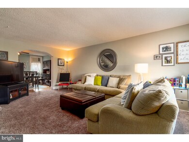 3318 Sheffield St, Philadelphia, PA 19136 - photo 3