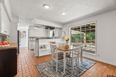 909 Trenton Dr, Tyler, TX 75703 - photo 6