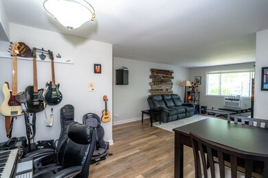 1461 N Winslowe Dr unit 101, Palatine, IL 60074 - photo 4