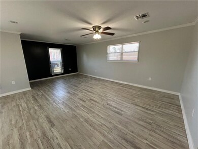 8287 Benjamin St, Chalmette, LA 70043 - photo 3