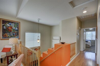 Entry to Upstairs