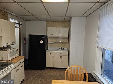 203 Schuylkill Ave unit 2, Tamaqua, PA 18252 - photo 5