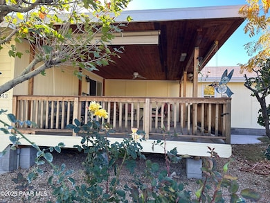 978 N Mountain Brush Dr, Dewey-Humboldt, AZ 86327 - photo 2