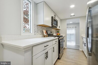 2307 Kingsbury Ln, Woodbridge, VA 22192 - photo 7