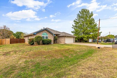 3940 Country Meadows Cir, Granbury, TX 76049 - photo 5