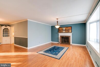 6814 Collinsdale Rd, Parkville, MD 21234 - photo 3