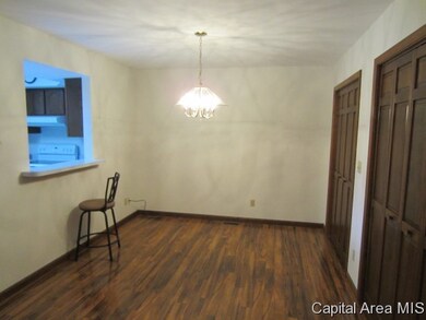 3015 Cameron Dr unit 2, Springfield, IL 62704 - photo 6