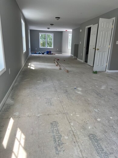 37 Standish St, Worcester, MA 01604 - photo 7