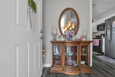6-web-or-mls-390-bishop-dr