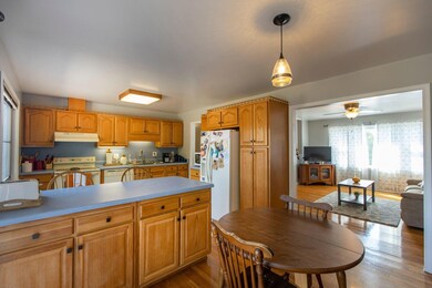 Dining Area to Kitchen