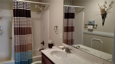 118 Bluff Ct, Statesville, NC 28625 - photo 4