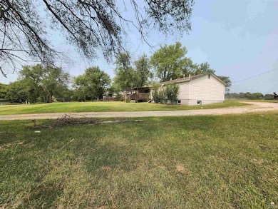 5610 Elbo Bluff Dr, Manhattan, KS 66502 - photo 4