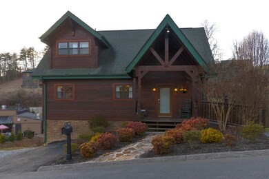 905 Mcmakin Way unit Cabin, Pigeon Forge, TN 37863 - photo 2