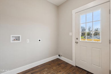 05-318-Boyd-St-Erwin-TN-37650-WindowStil