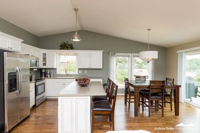 72 Mayfair Dr, Bella Vista, AR 72715 - photo 4